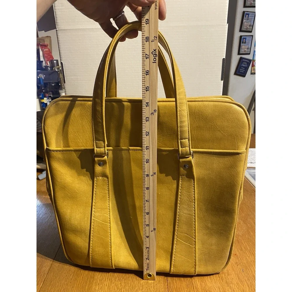 N/A sleek yellow